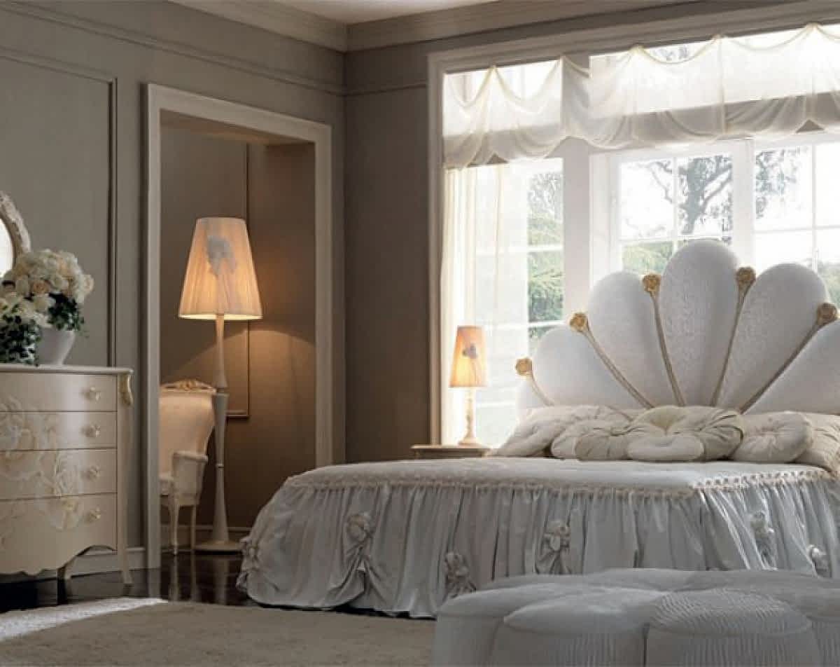 Classic style luxury bedroom furniture Meteora Italy