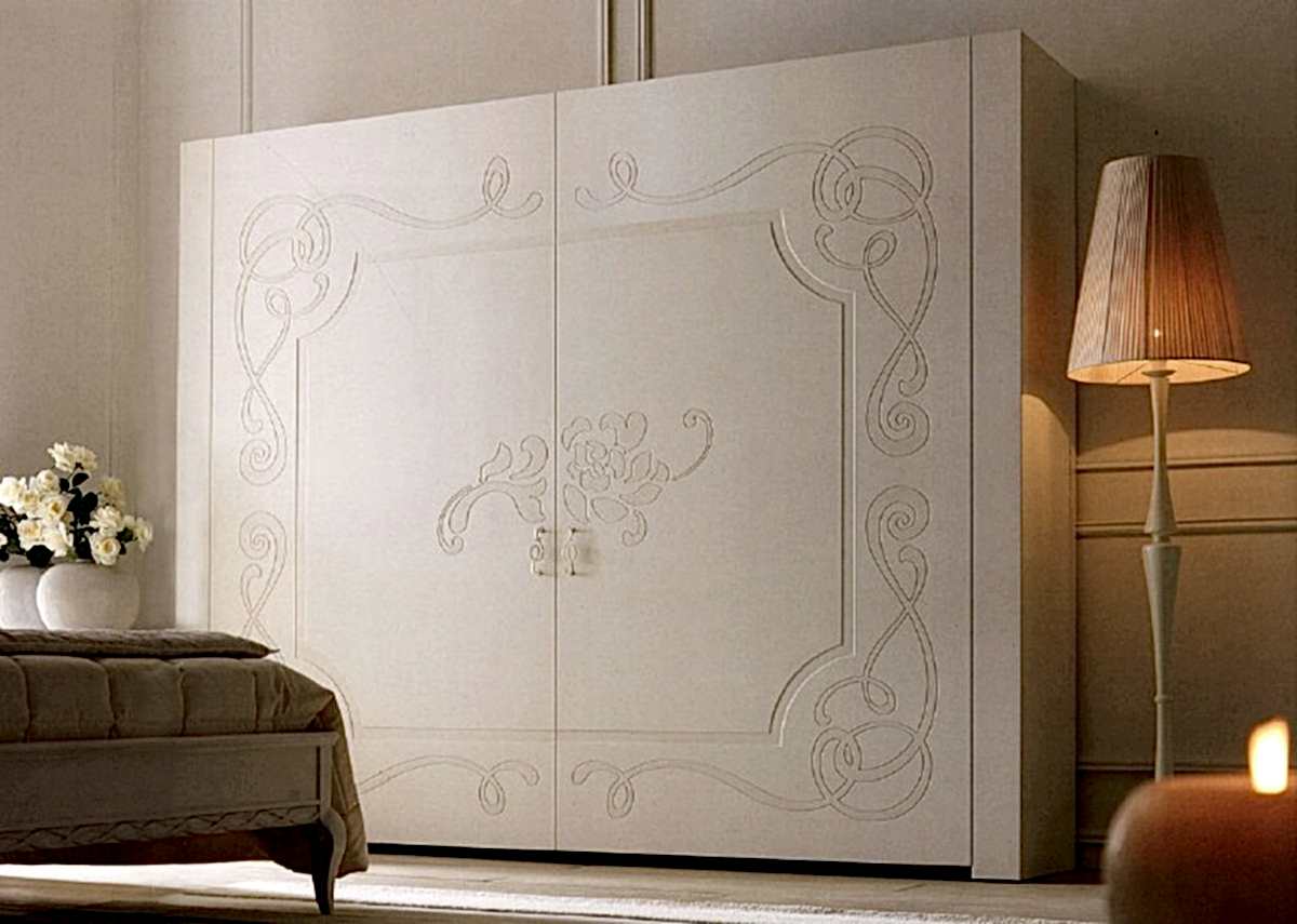 Classic bedroom wardrobe made of wood Levis code_910